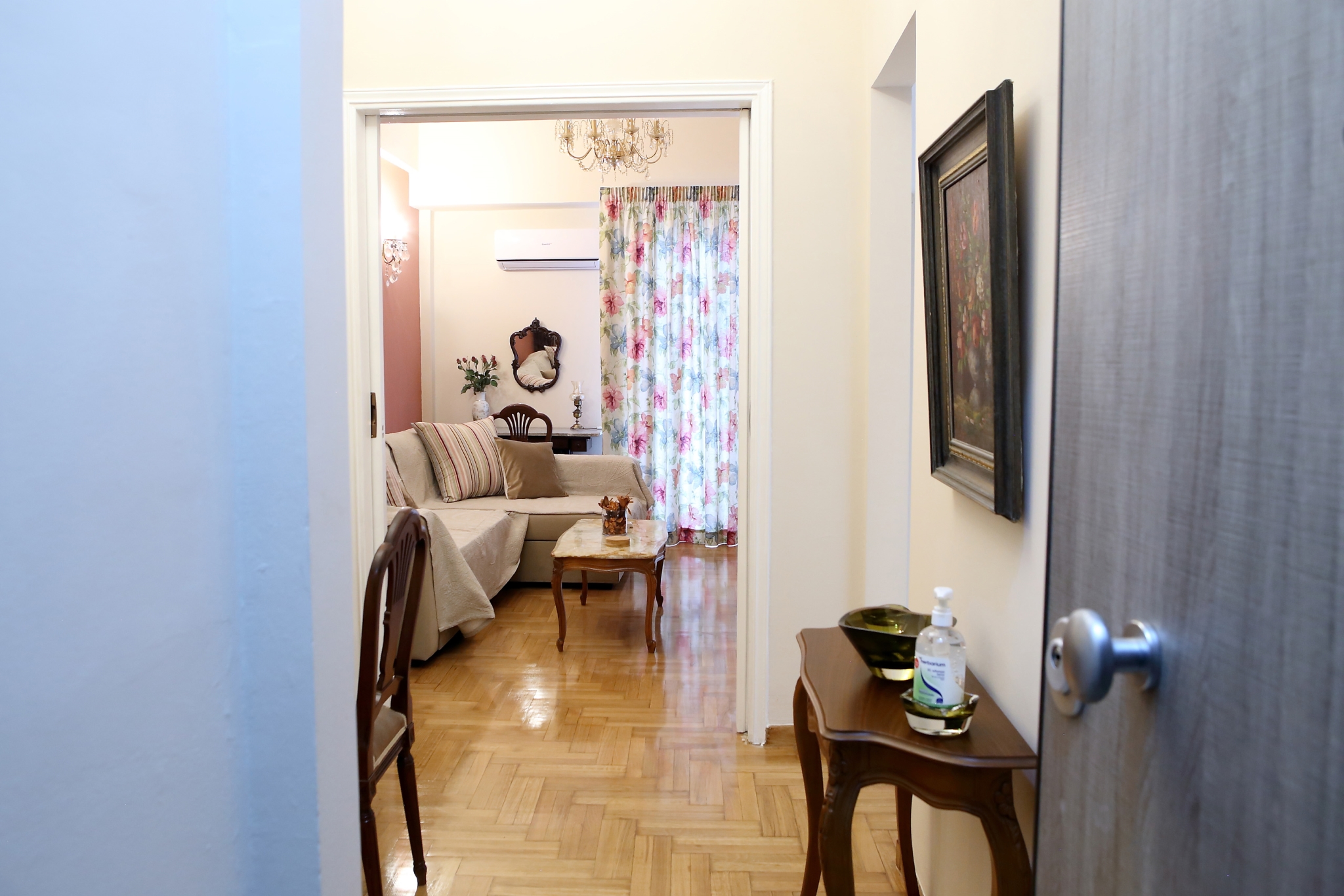 Best House, Athens Central Flat, Ithakis Str 4