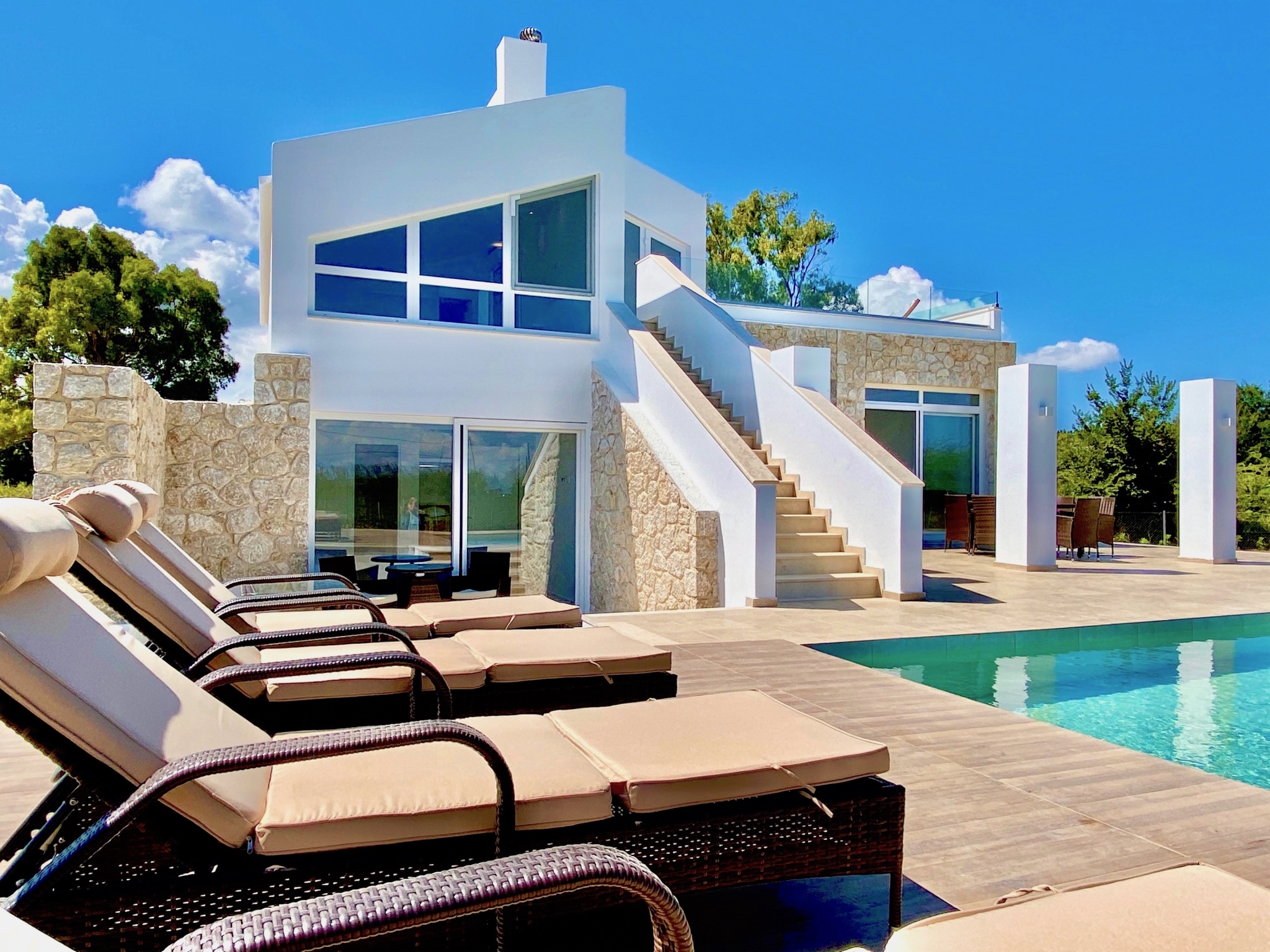 Danune Luxury Beachfront Villa with private pool